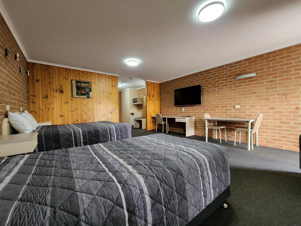 Country Roads Motor Inn นาราคอร์ท ภายนอก รูปภาพ
